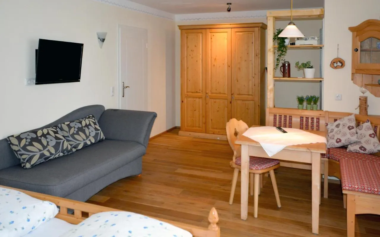 Gaestehaus Wild-Schuetz Schwangau Bed & Breakfast